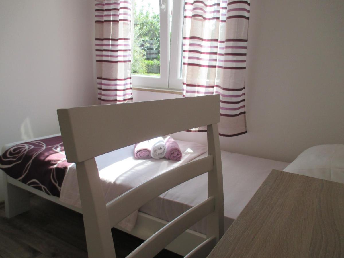 Apartment Near Center,Beach,Bus +Free Parking Zadar Exterior foto